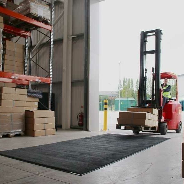 Mata do czyszczenia kół wózków widłowych Forklift Mat