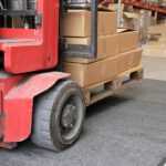 Mata do czyszczenia kół wózków widłowych Forklift Mat